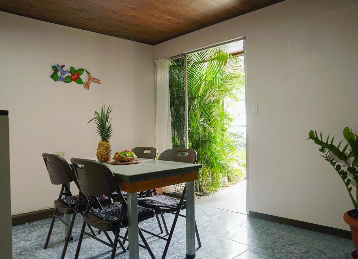 Apartamentos Y Studios Brisas Del Mar Santa Teresa Playa Santa Teresa  Ngoại thất bức ảnh